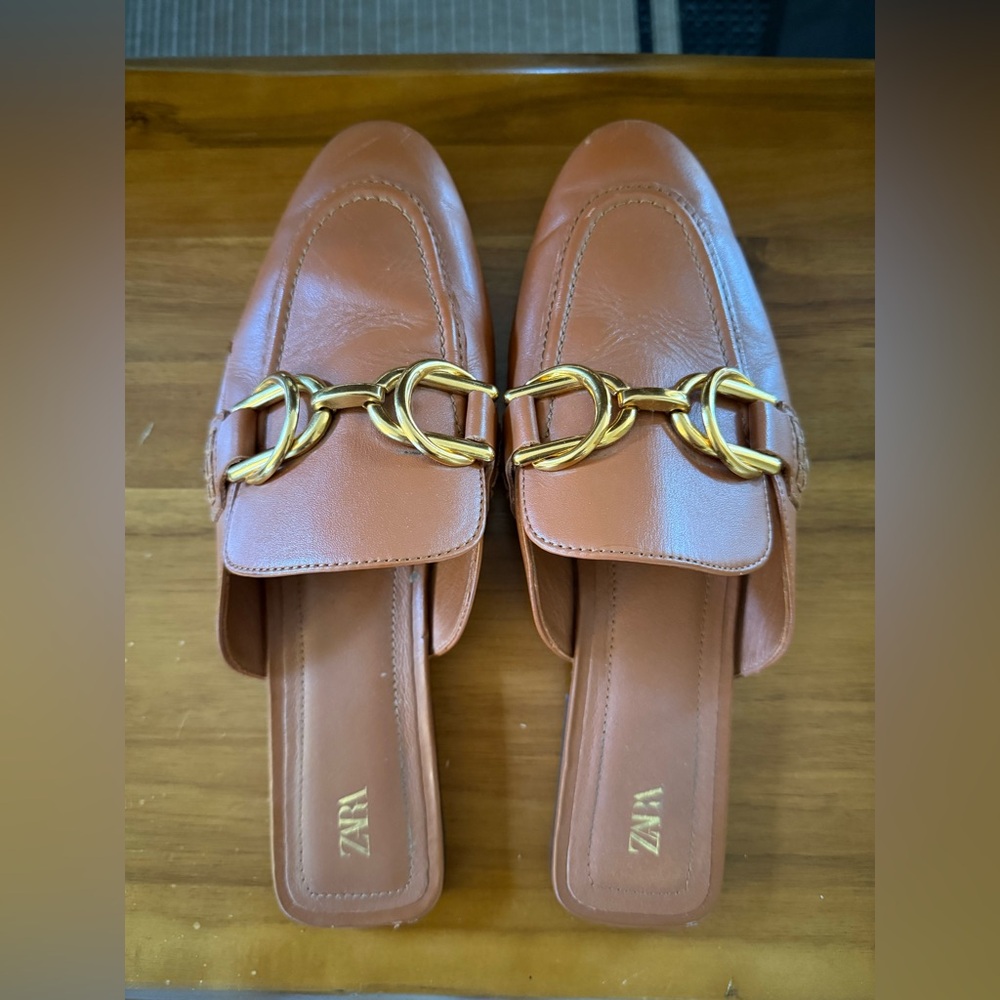 Zara Buckled Leather Mules - 7.5
